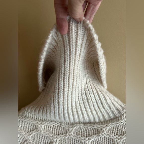 Pistache sweater - Picture 14 of 14